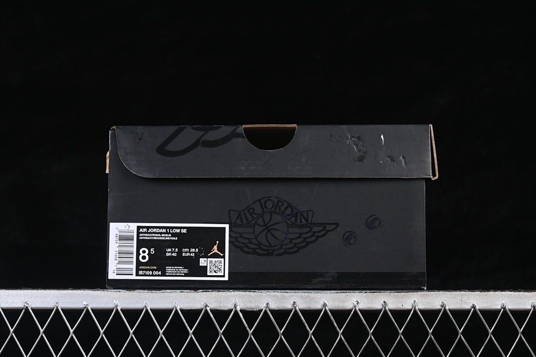 AJ1 Low