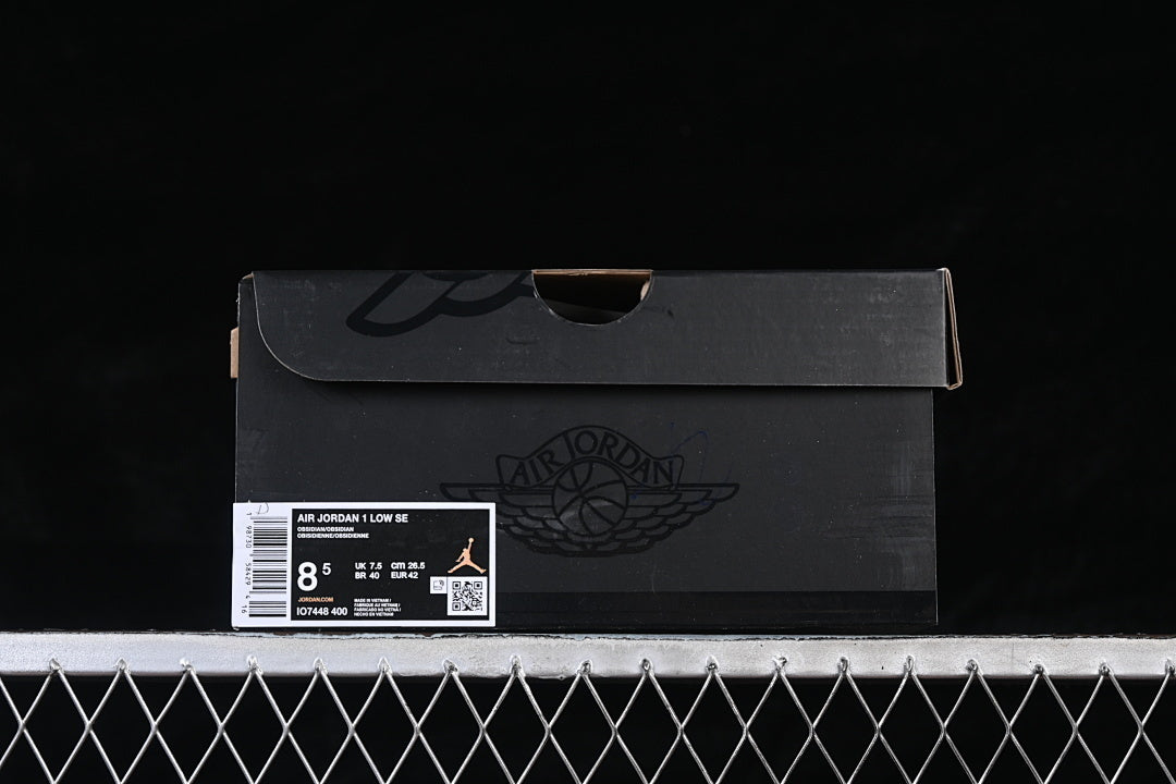 AJ1 Low