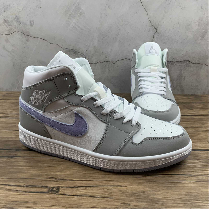 AJ1 Mid