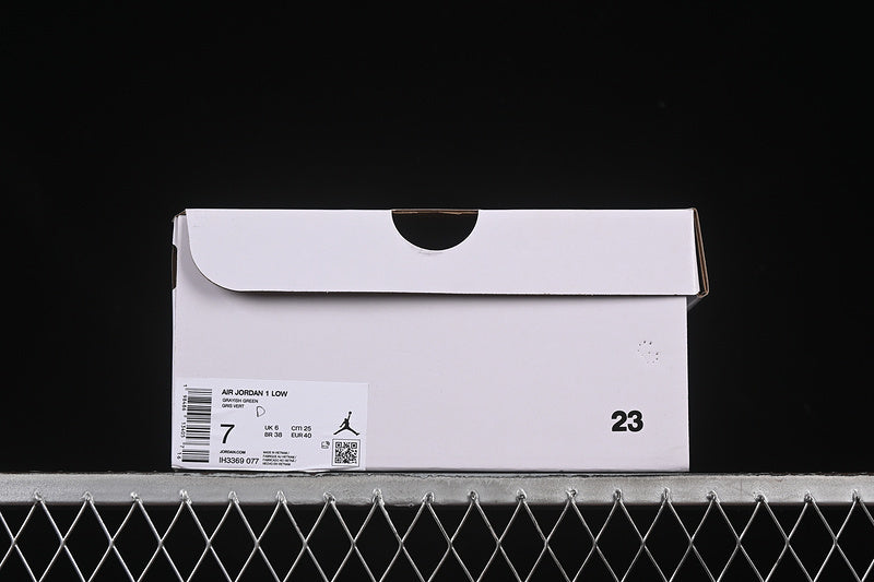 AJ1 Low