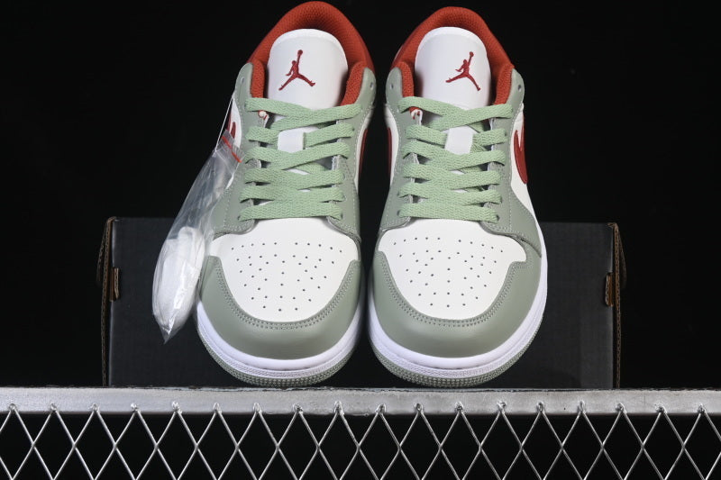 AJ1 Low