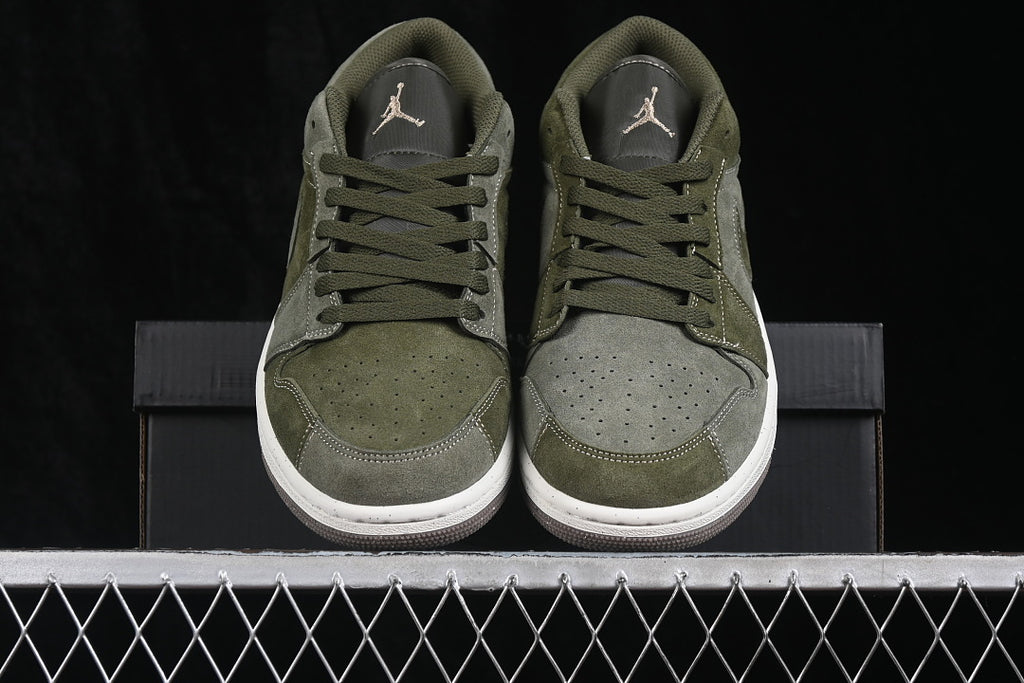 AJ1 Low