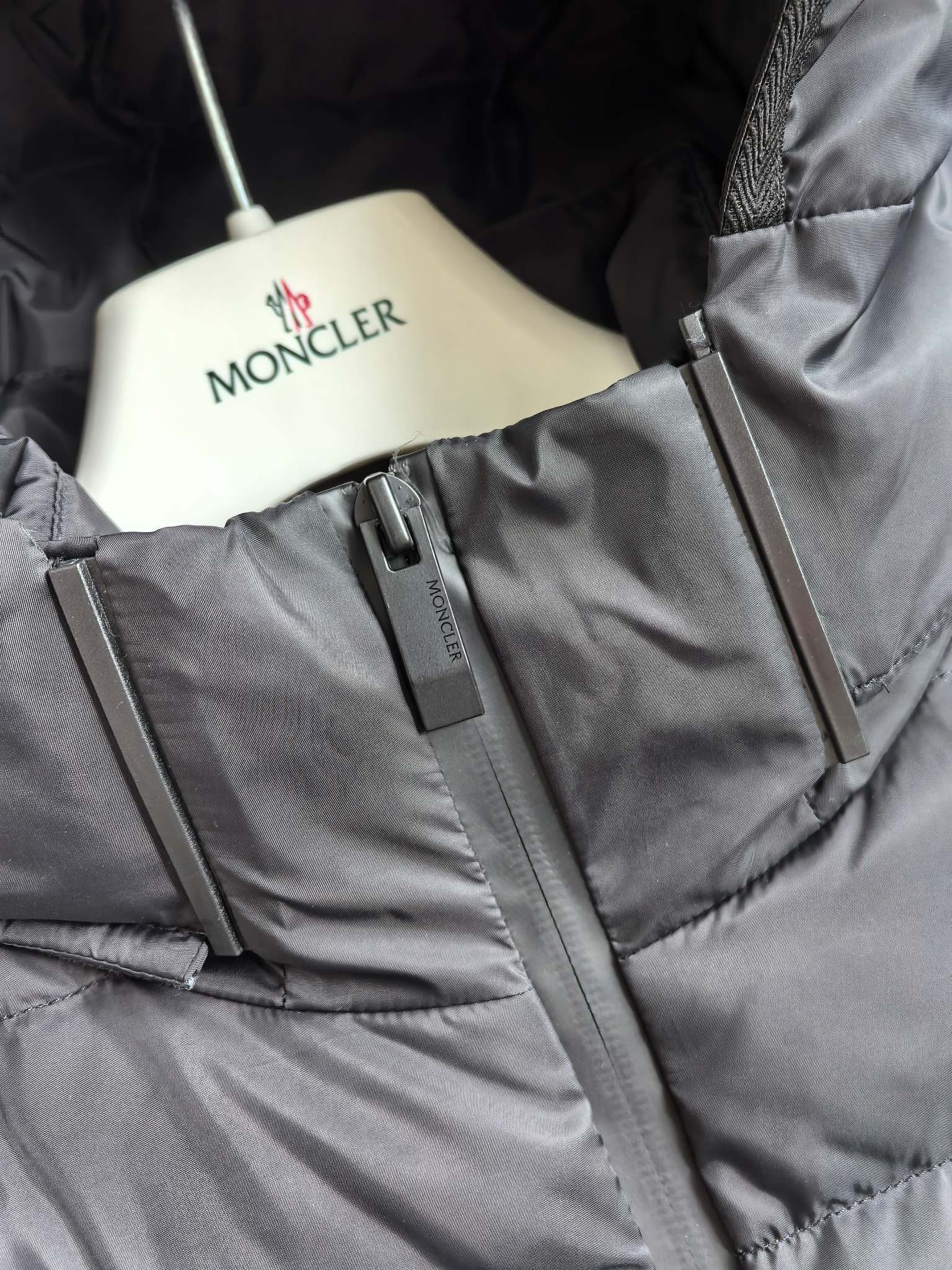 Mon Väst