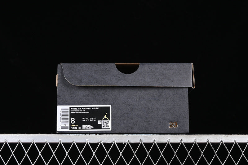 AJ1 Mid