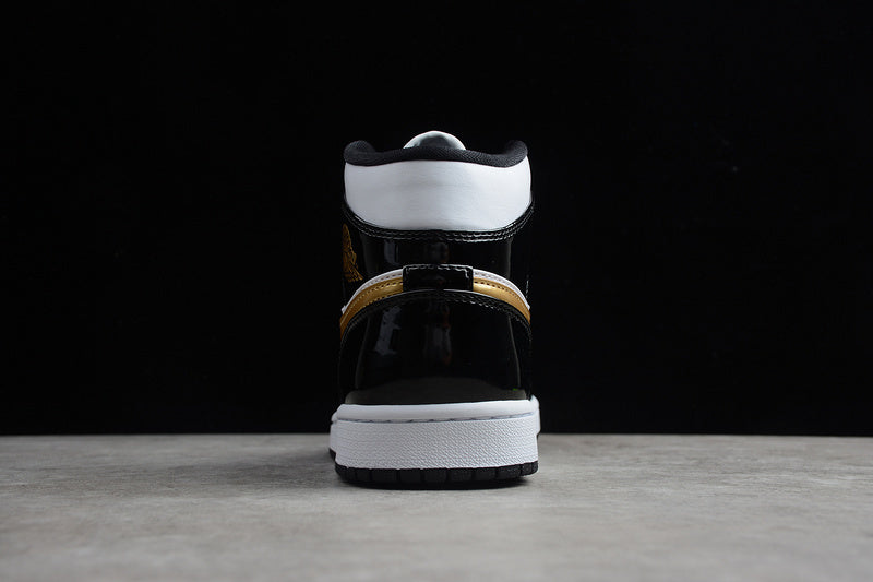 AJ1 Mid