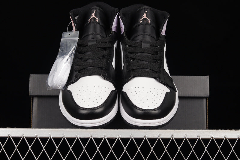 AJ1 Mid