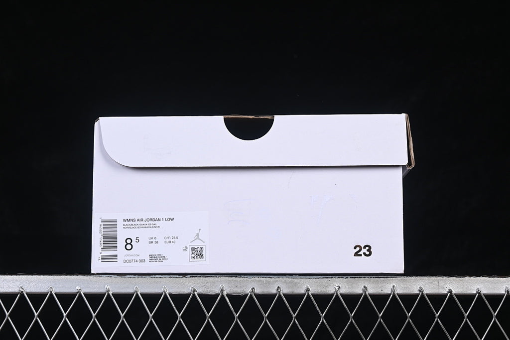 AJ1 Low