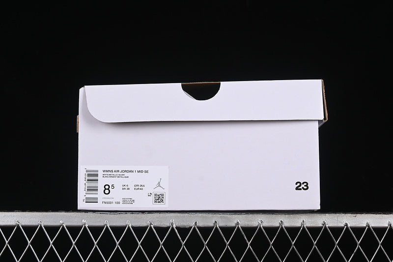 AJ1 Mid