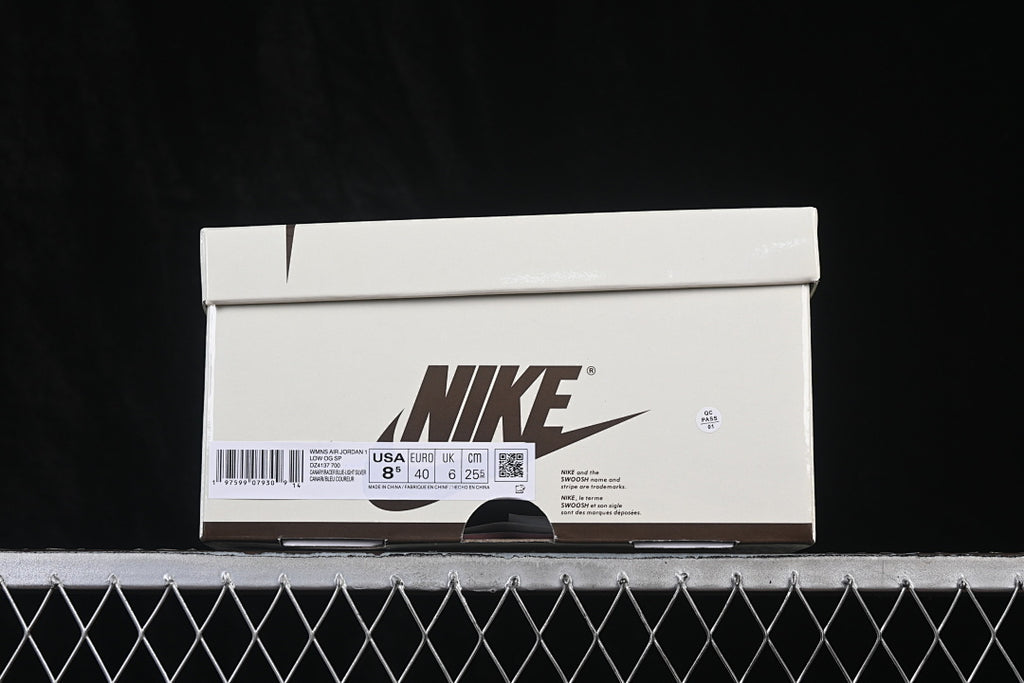 AJ1 Low