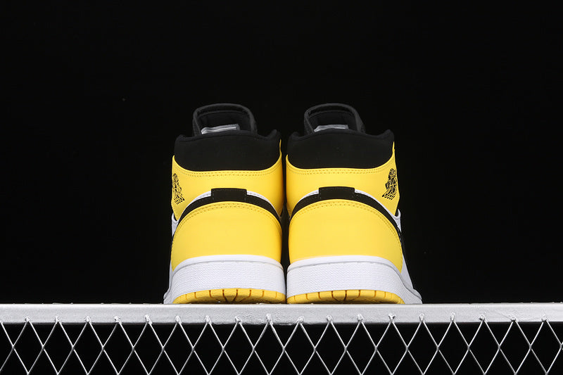 AJ1 Mid
