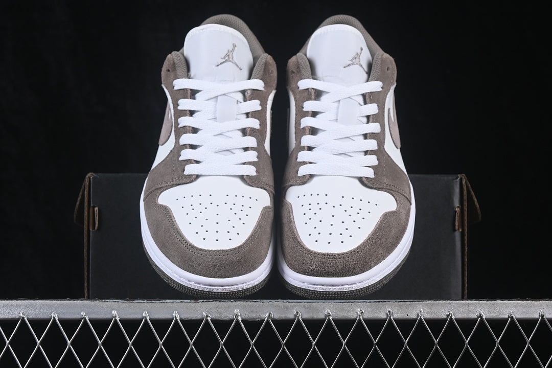 AJ1 Low