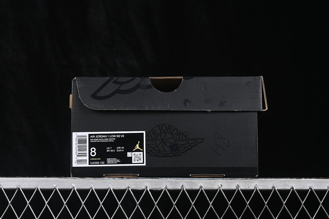 AJ1 Low