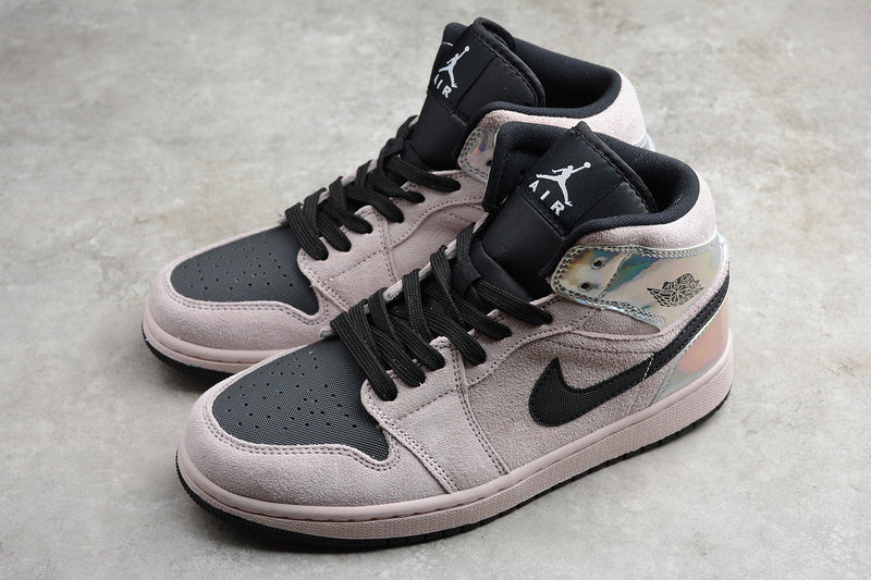 AJ1 Mid