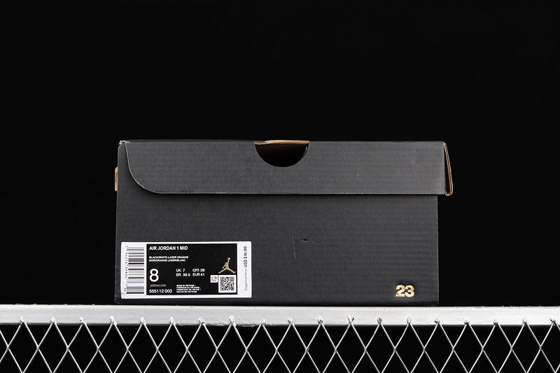AJ1 Mid