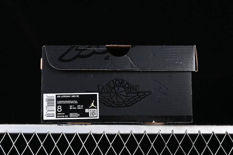 AJ1 Mid