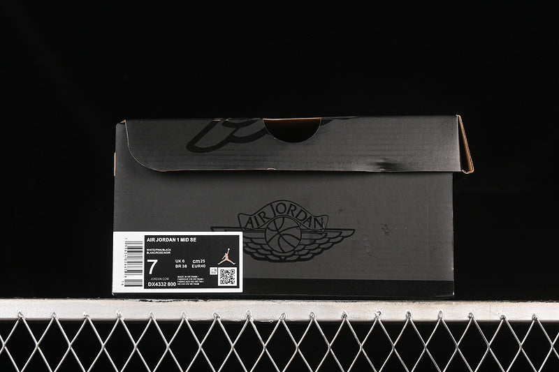 AJ1 Mid