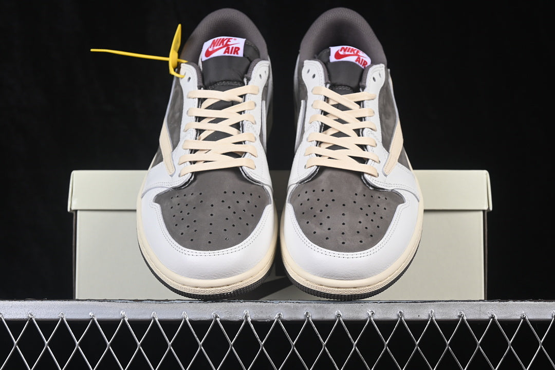 AJ1 Low