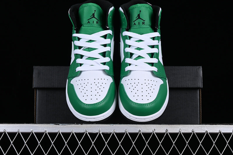 AJ1 Mid