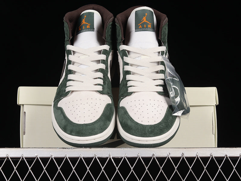 AJ1 Mid