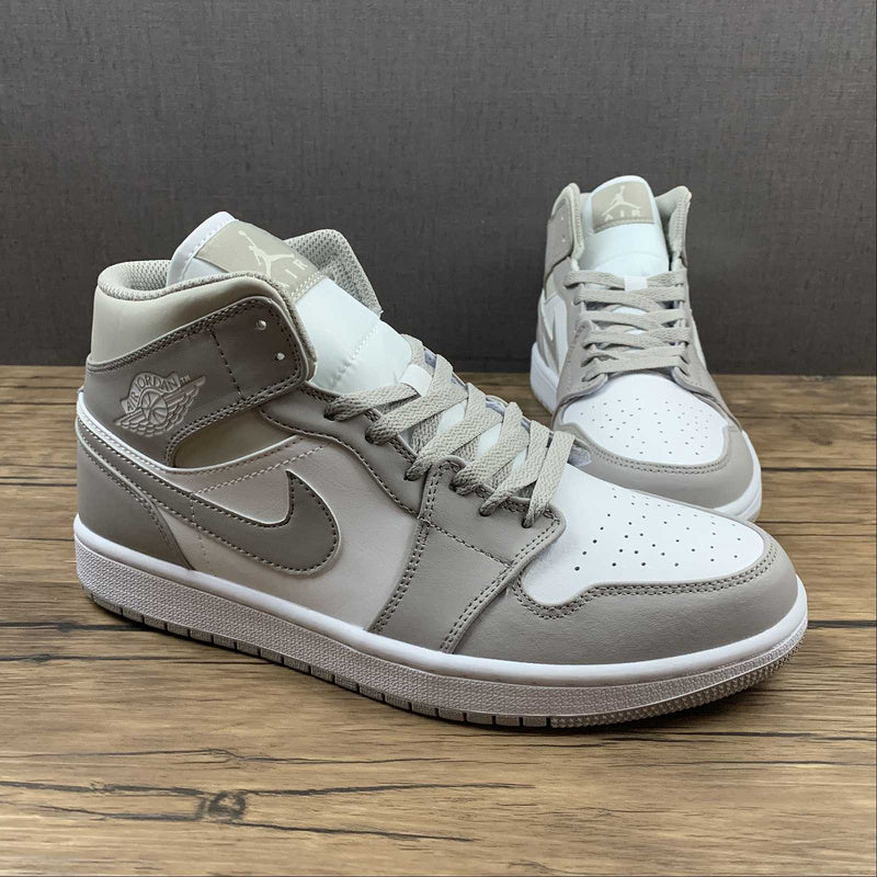 AJ1 Mid