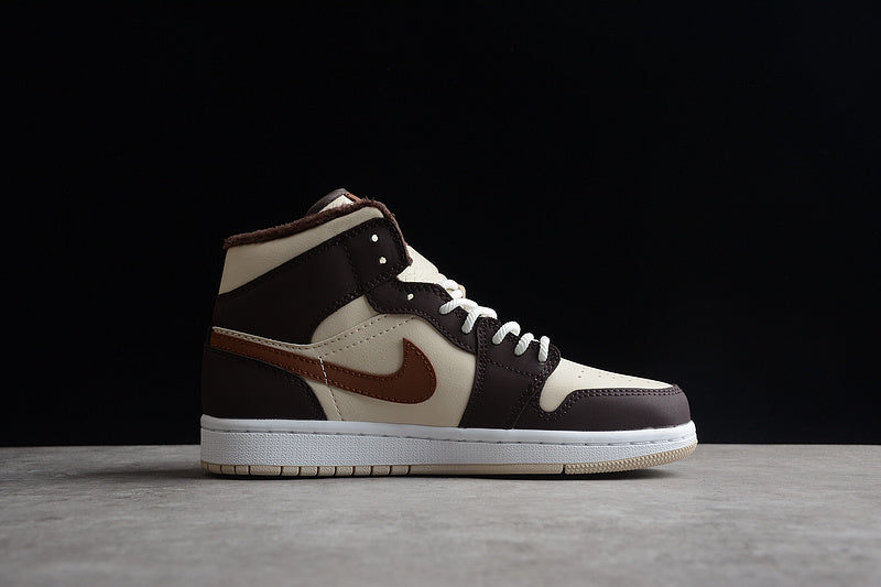AJ1 Mid
