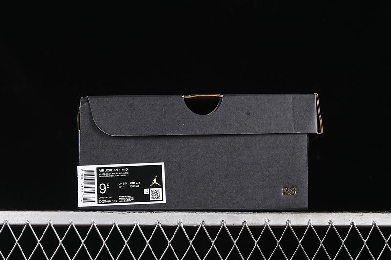 AJ1 Mid