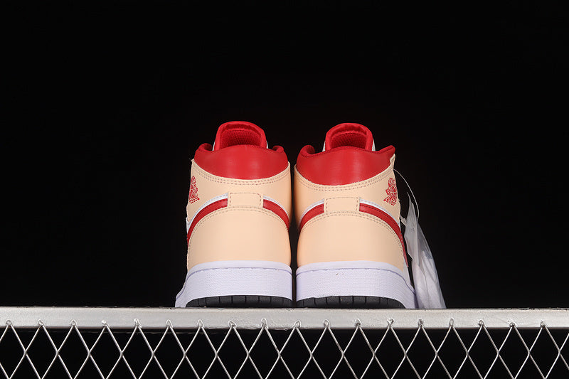 AJ1 Mid