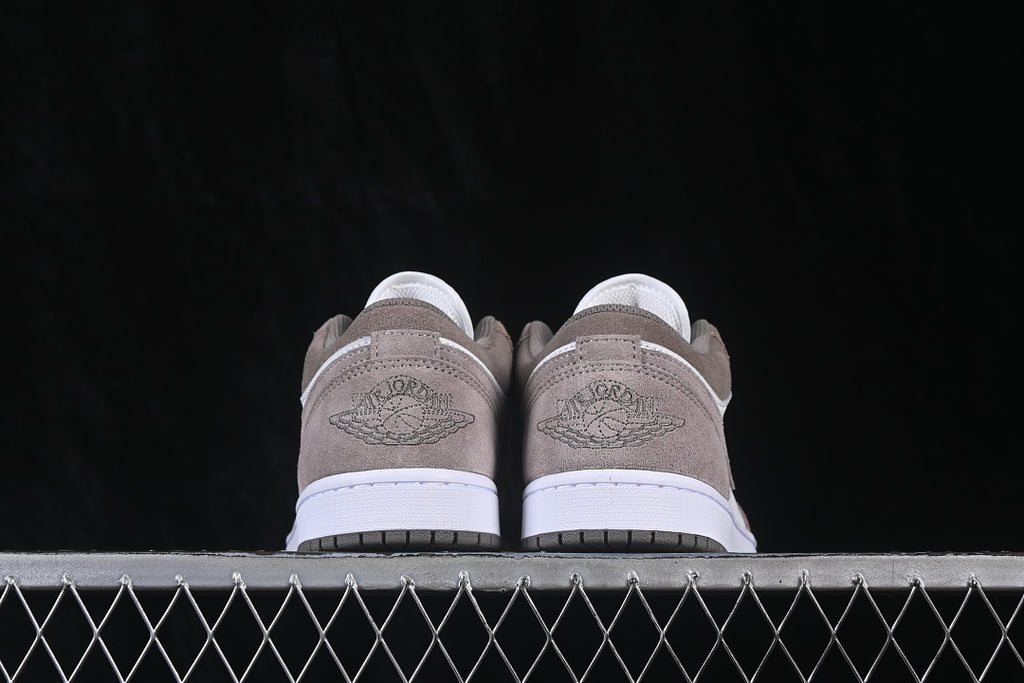 AJ1 Low