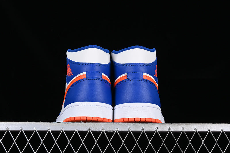 AJ1 Mid