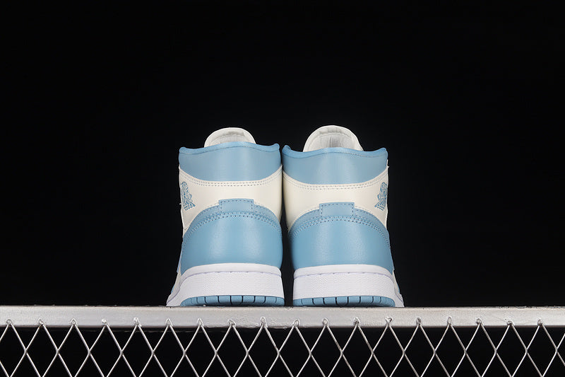 AJ1 Mid