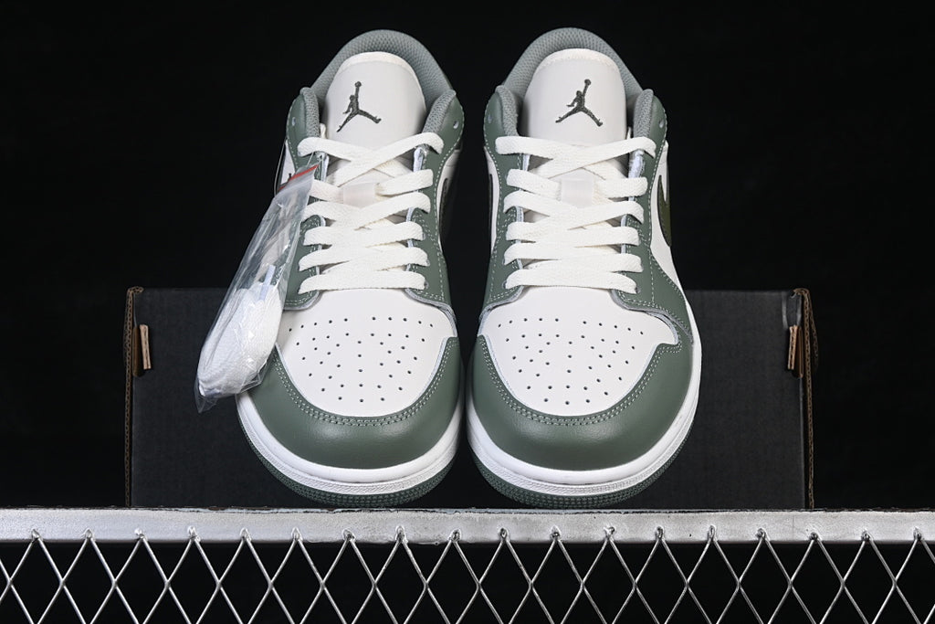 AJ1 Low