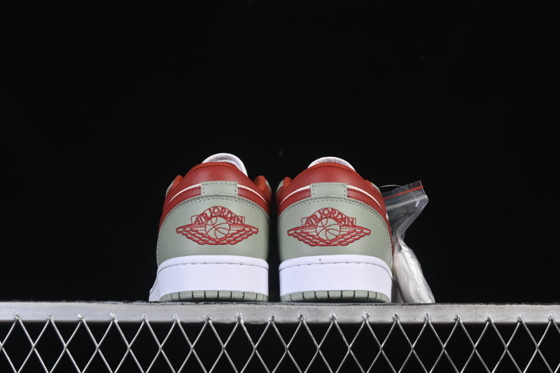 AJ1 Low