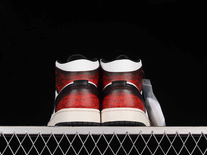 AJ1 Mid