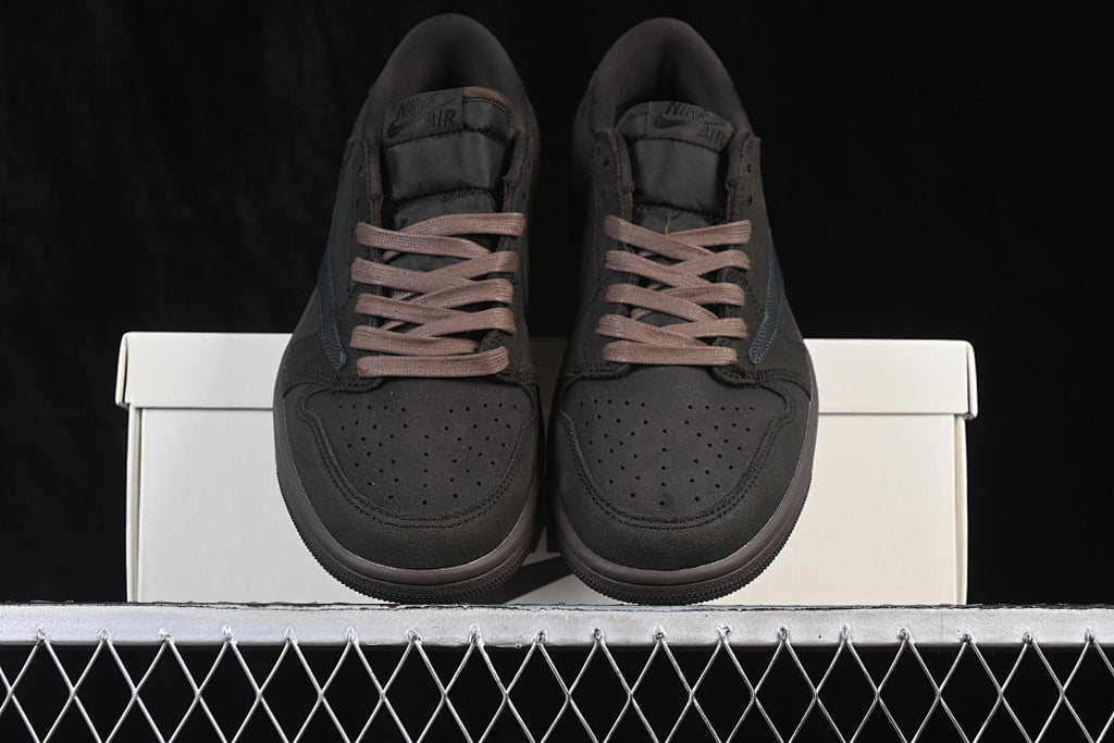 AJ1 Low