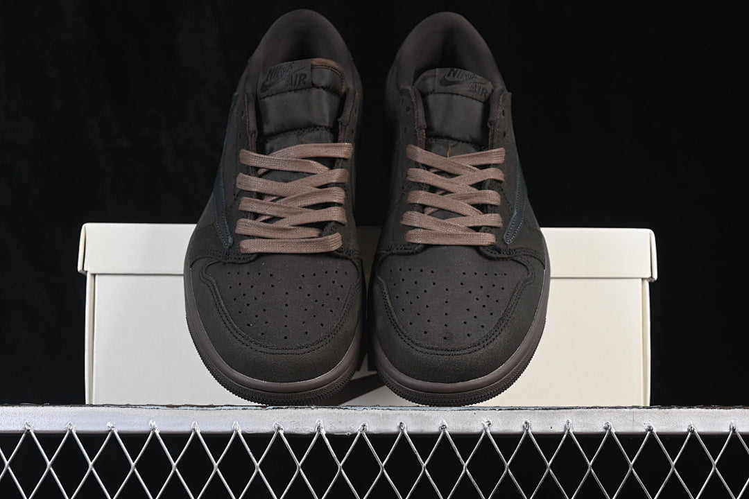AJ1 Low