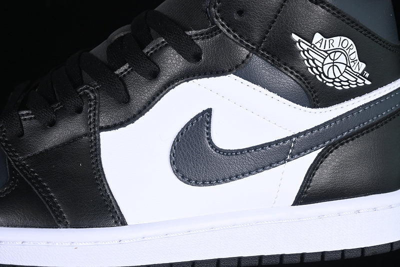 AJ1 Mid