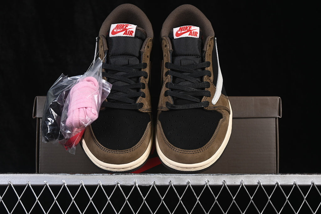 AJ1 Low