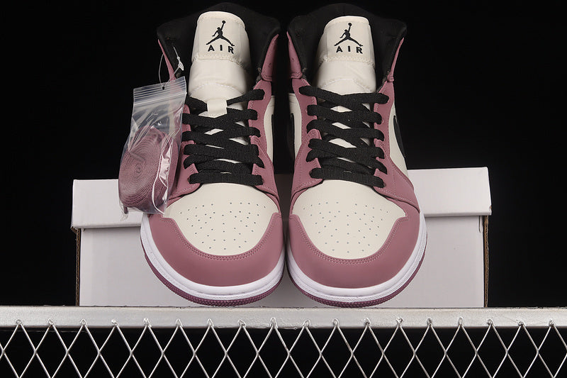 AJ1 Mid