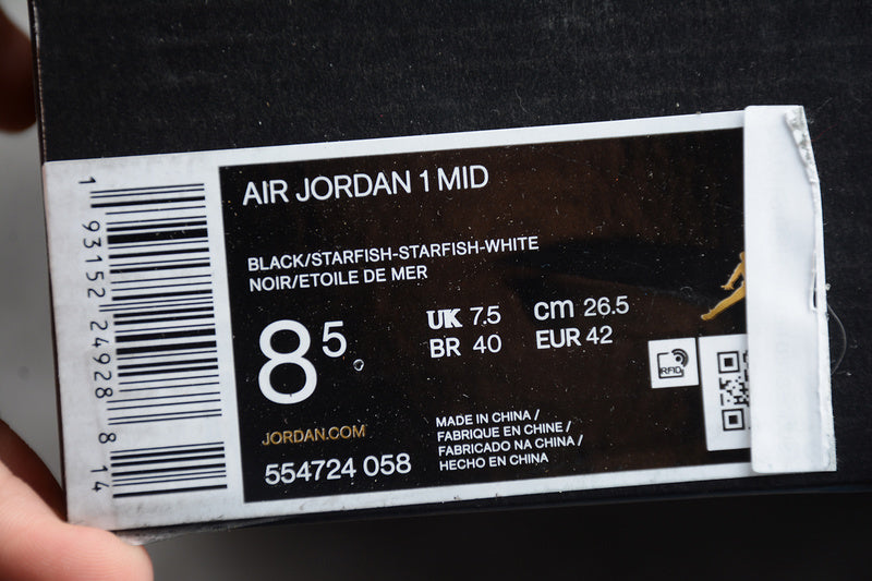 AJ1 Mid