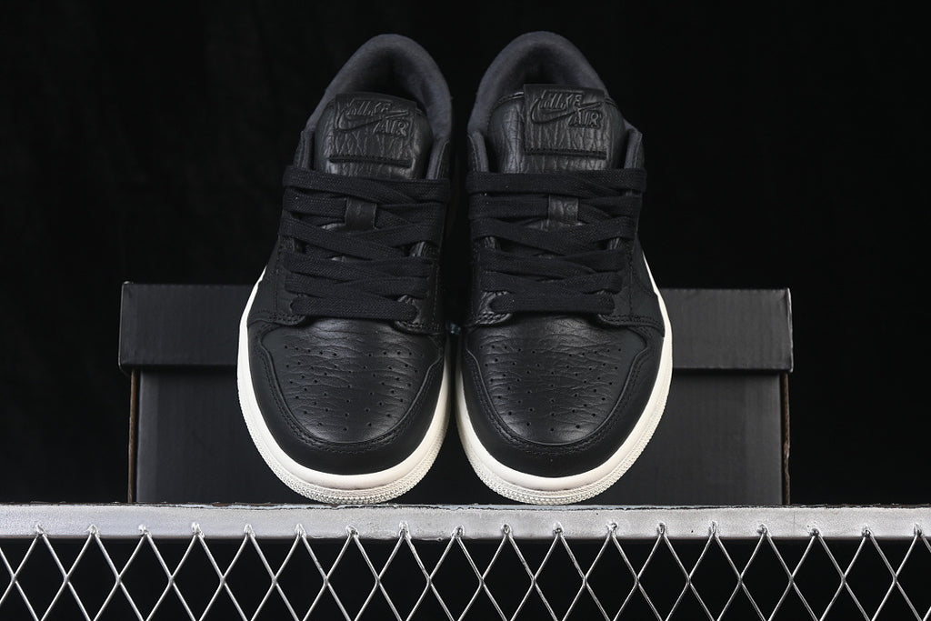 AJ1 Low