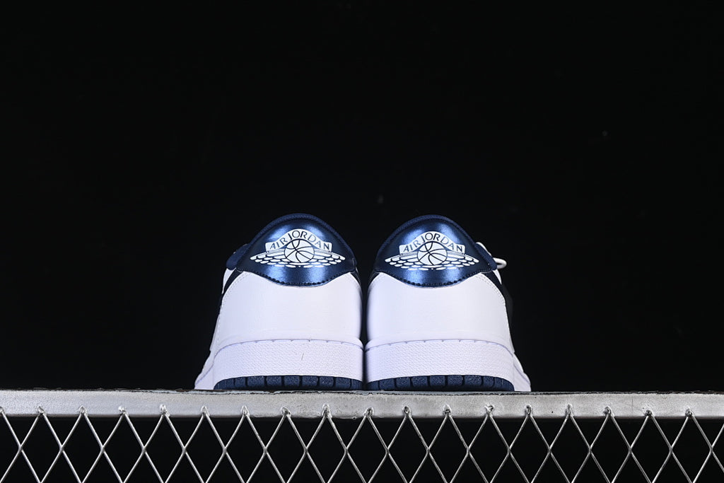 AJ1 Low