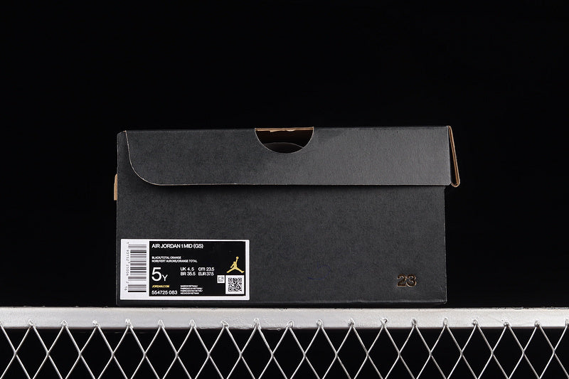 AJ1 Mid
