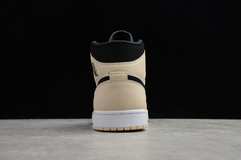 AJ1 Mid