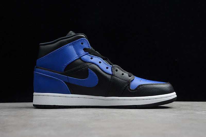 AJ1 Mid