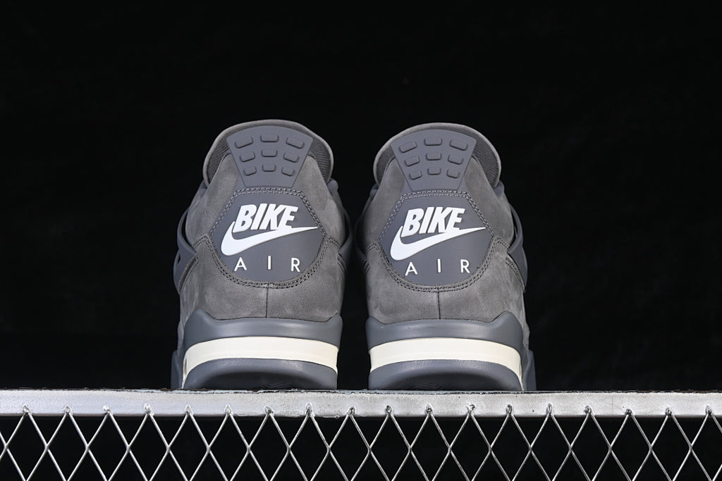 AJ4