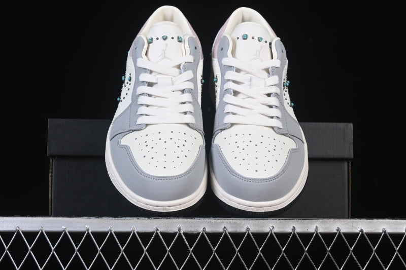 AJ1 Low