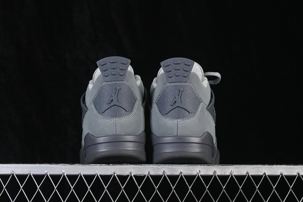 AJ4
