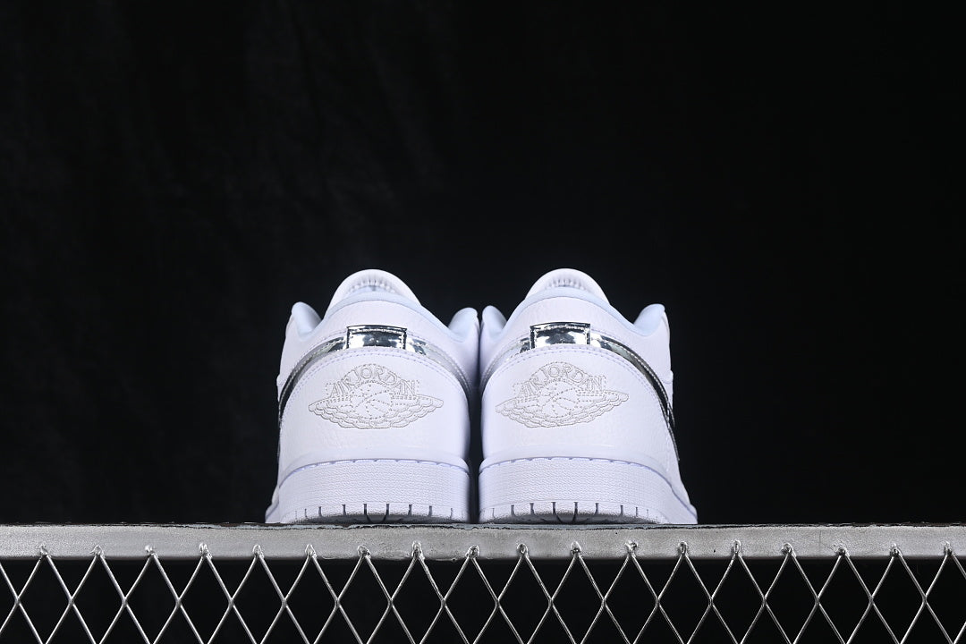 AJ1 Low