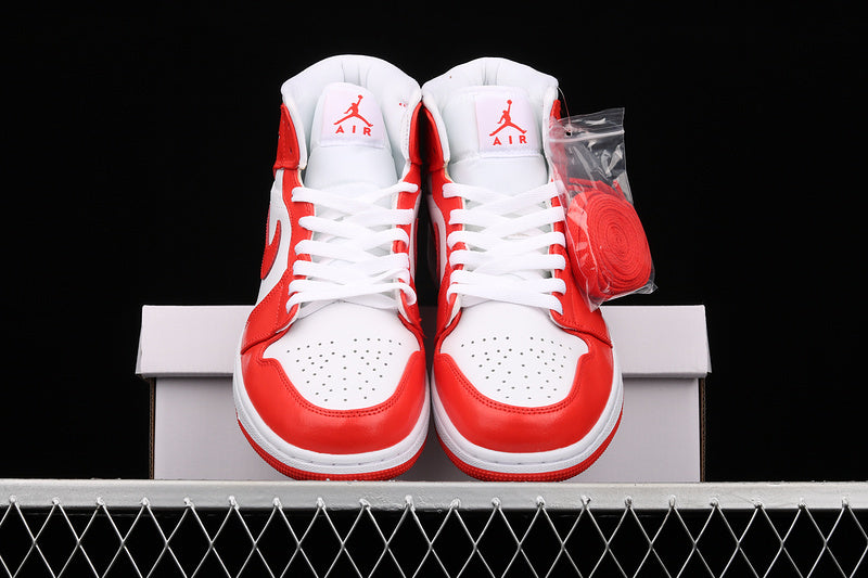 AJ1 Mid