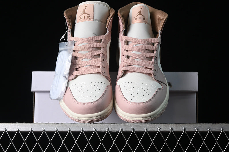 AJ1 Mid